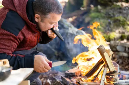 VICTORINOX Venture nôž - dýka s puzdrom
