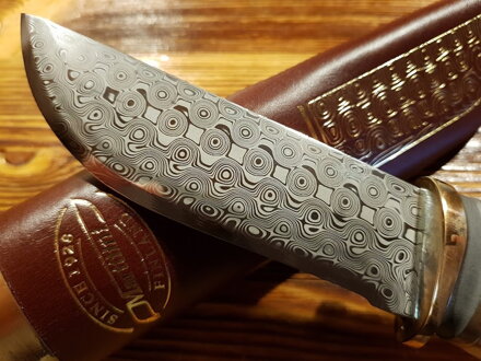 Marttiini Damascus poľovnícky nož s koženým púzdrom